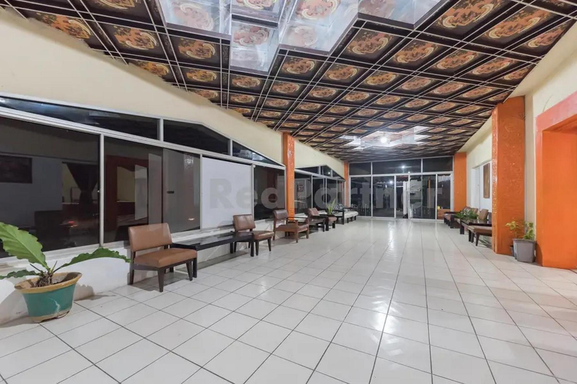 Hotel Linggarjati Near Natural Park Twa Linggarjati Ngoại thất bức ảnh