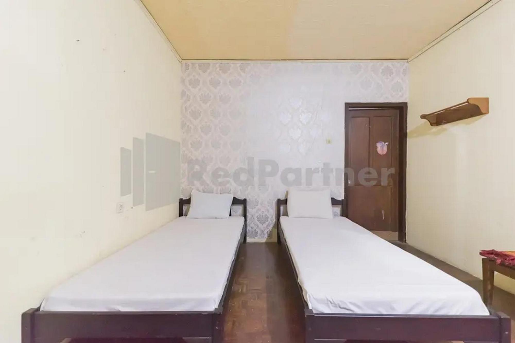 Hotel Linggarjati Near Natural Park Twa Linggarjati Ngoại thất bức ảnh