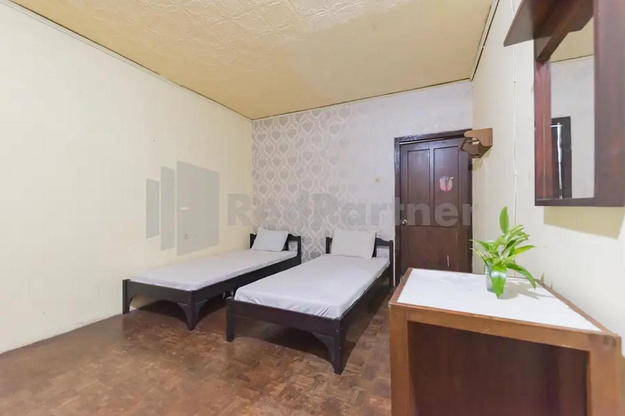 Hotel Linggarjati Near Natural Park Twa Linggarjati Ngoại thất bức ảnh