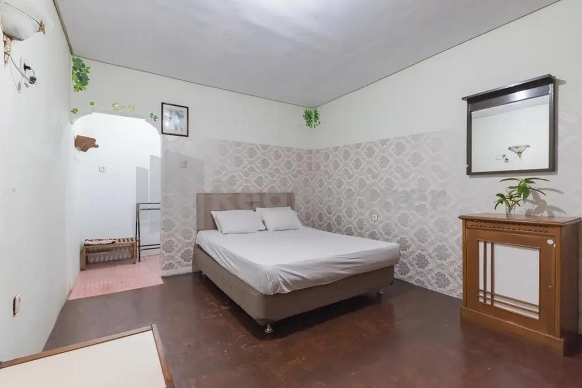 Hotel Linggarjati Near Natural Park Twa Linggarjati Ngoại thất bức ảnh