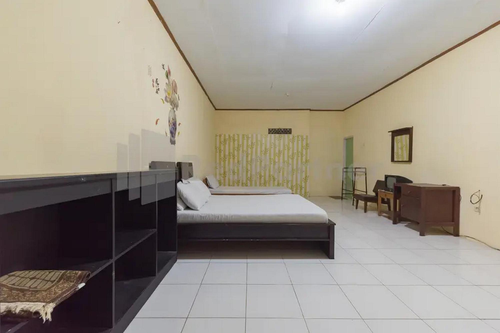 Hotel Linggarjati Near Natural Park Twa Linggarjati Ngoại thất bức ảnh